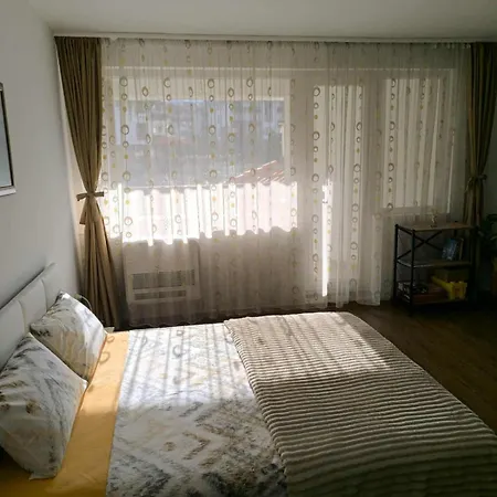 Royal Towers Mountain View *