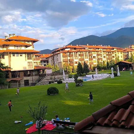 Royal Towers Mountain View *